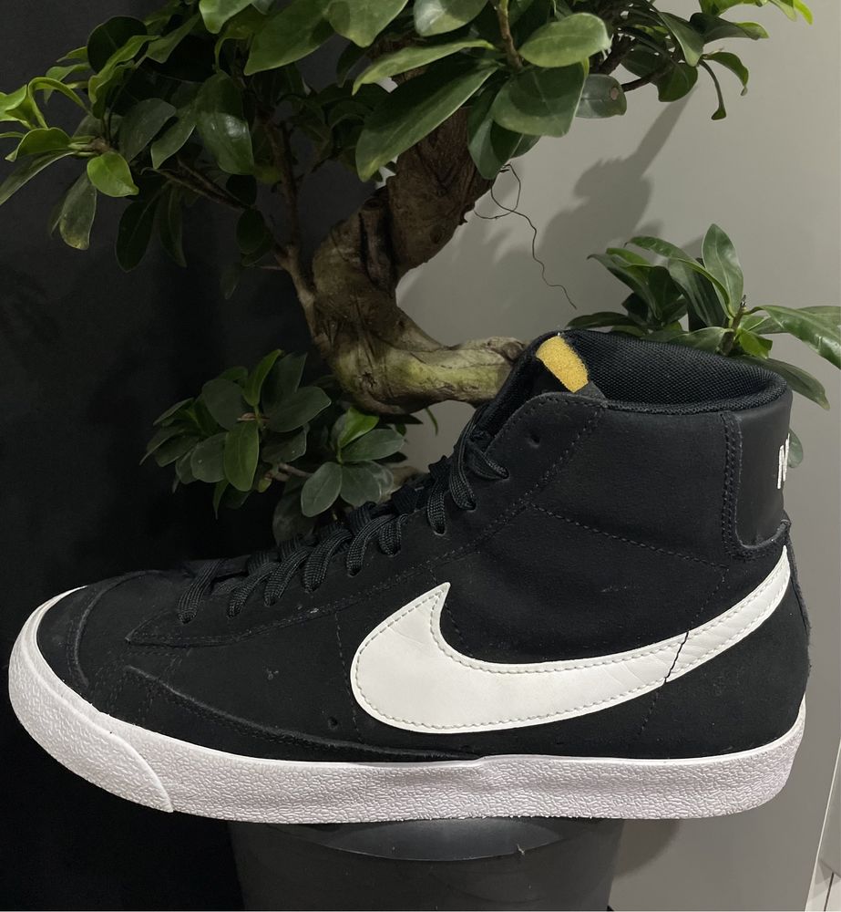 Nike blazer mid 77 czarne czarno białe 42.5