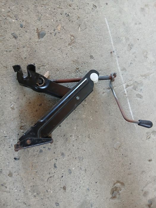 Podnośnik samochodowy