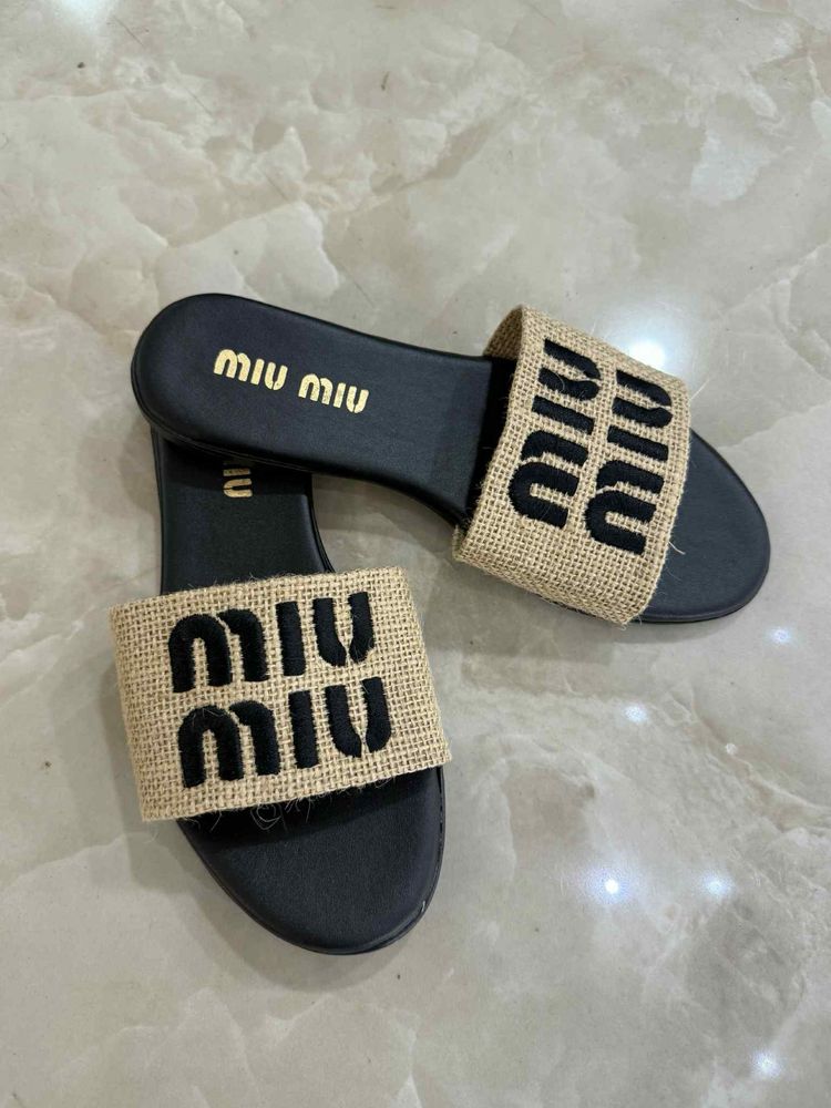 Klapki Miu Miu 38
