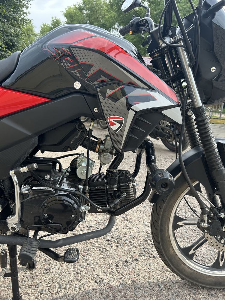 Продам мотоцикл spark phantom 125