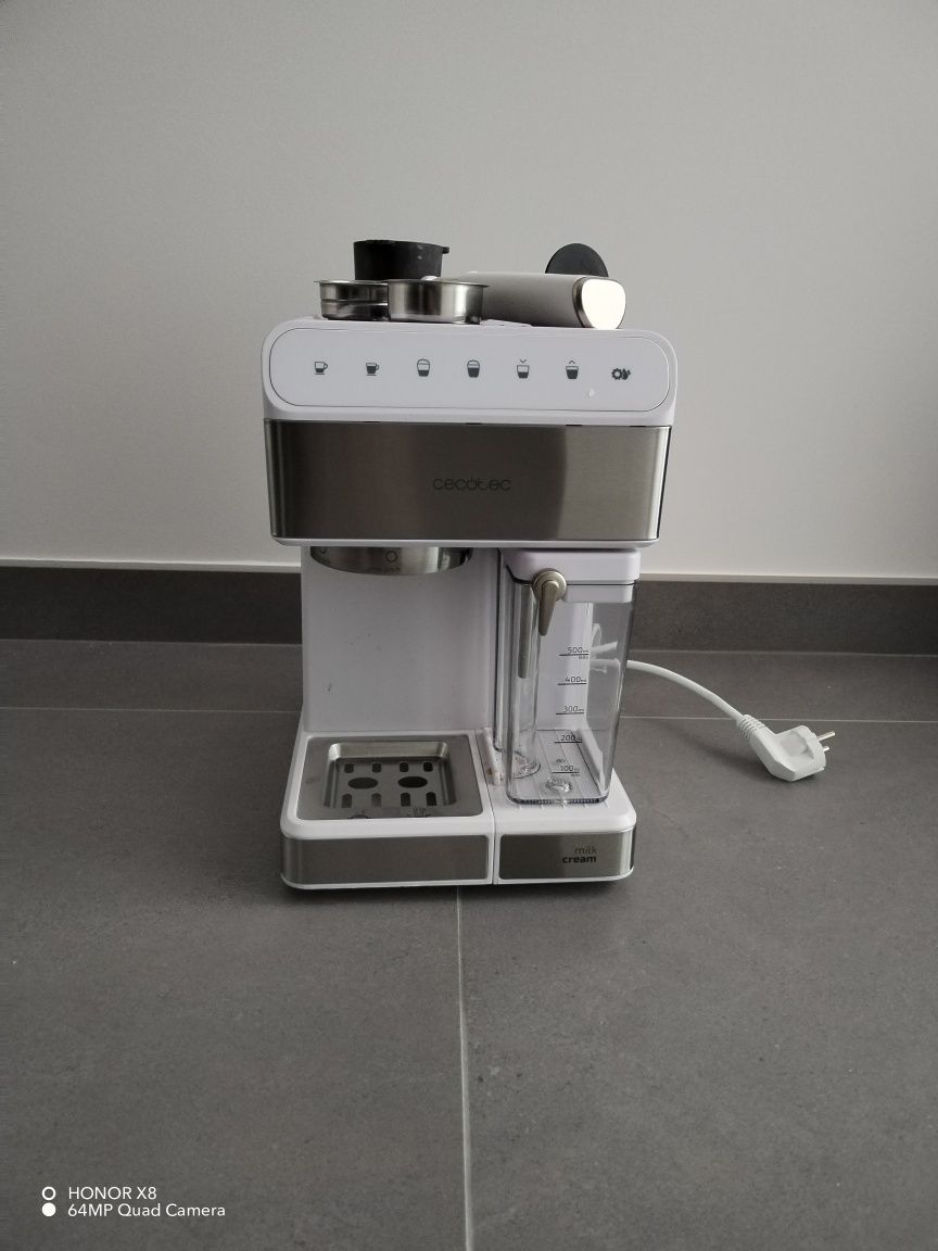 Máquina de café cecotec