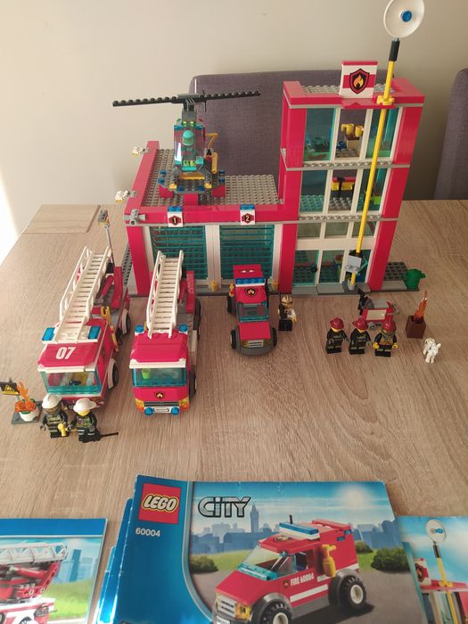Lego City remiza strażacka 60004 + 60107 wóz strażacki