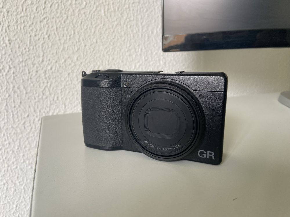 Ricoh GR lll venda