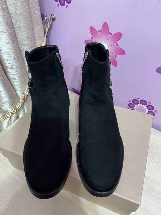 ALBANO Італія оригінал 39 розміру