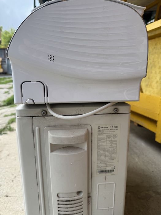 Кондиціонер б/у Electrolux EACS-12HF/N3_18Y кондиционер