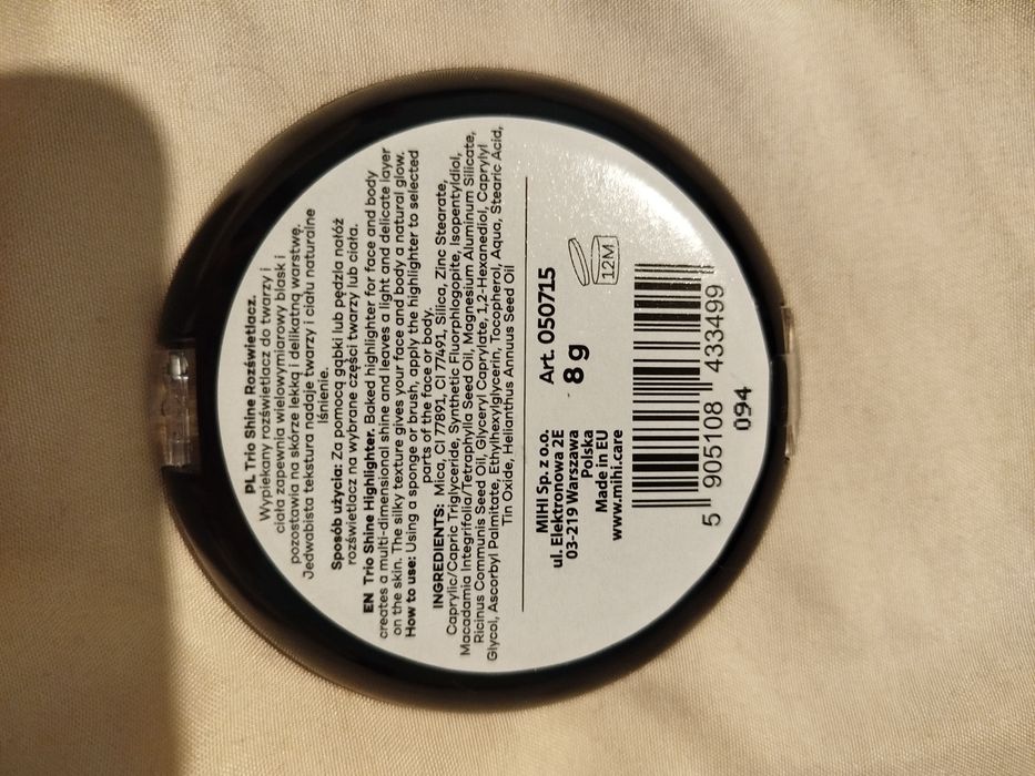 Rozświetlacz do twarzy i ciała