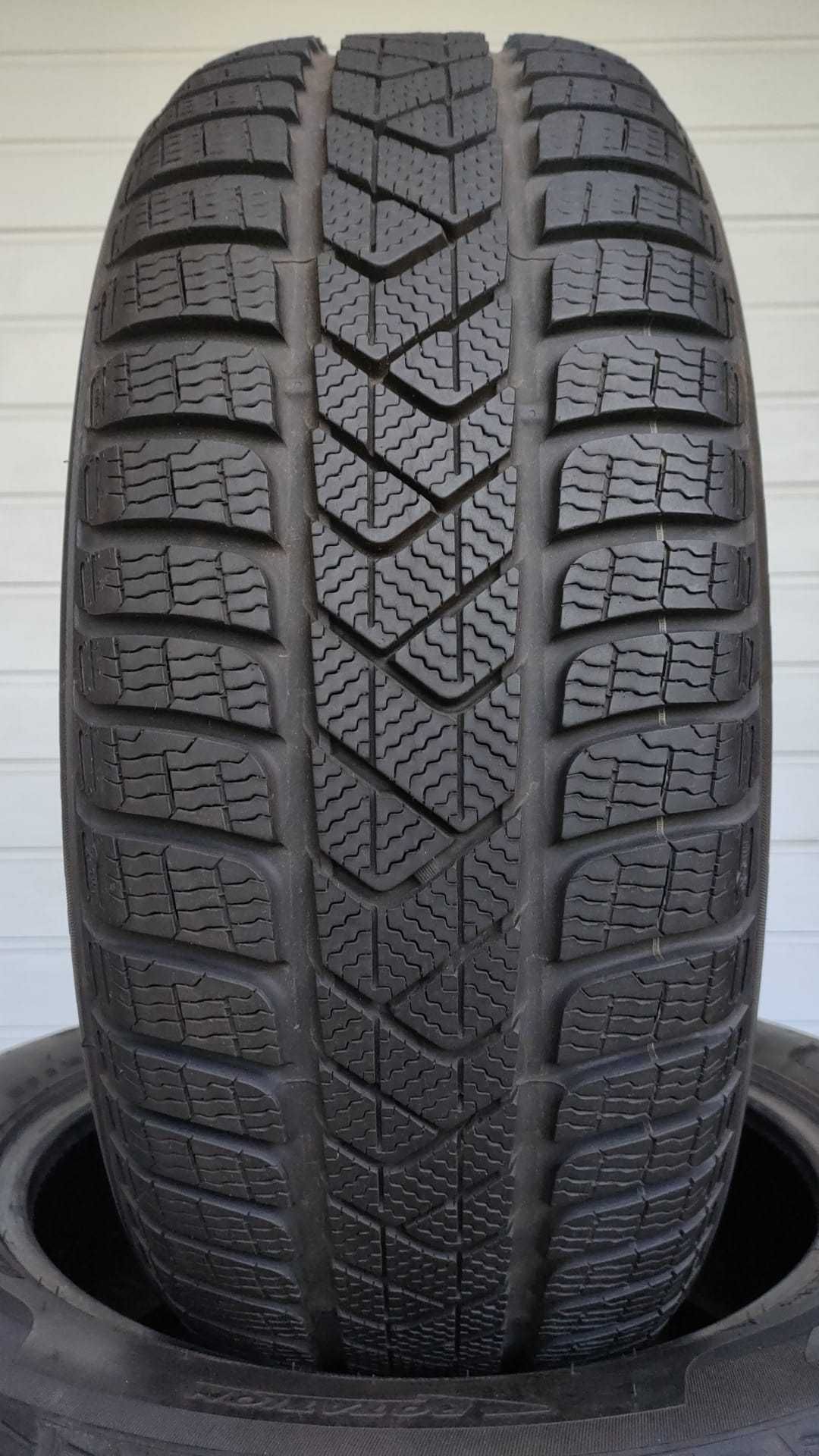 4 sztuki opony zima 215/55/17 Pirelli 2021rok 94H (OL365/OH)