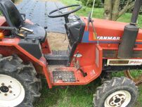 Traktor YANMAR F14D