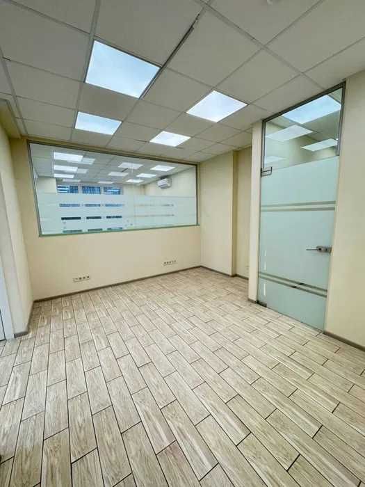 Продається 3К видова 125м2 в ЖК "Новопечерські Липки",А.Верхогляда, 15