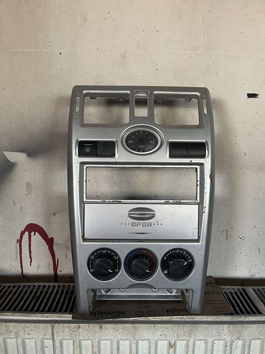 Консоль ваз 2170 пріора