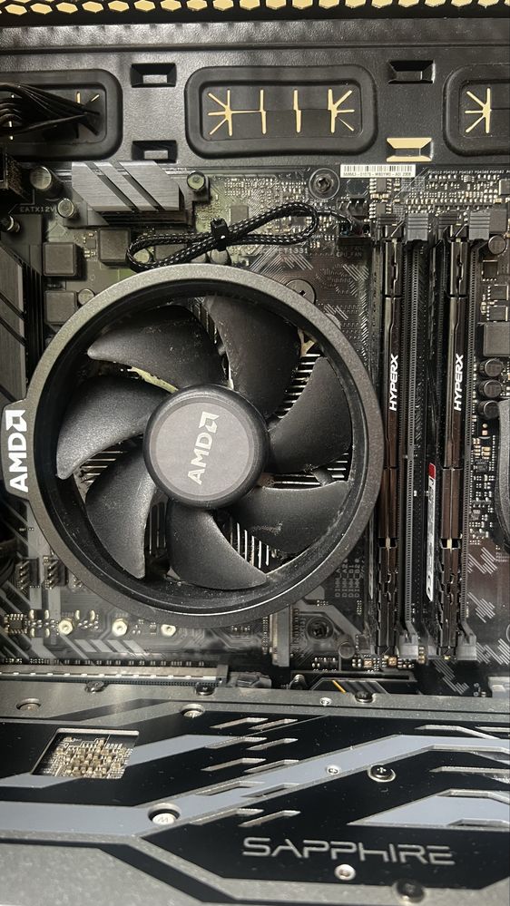 Komputer gamingowy AMD RADEON RYZEN