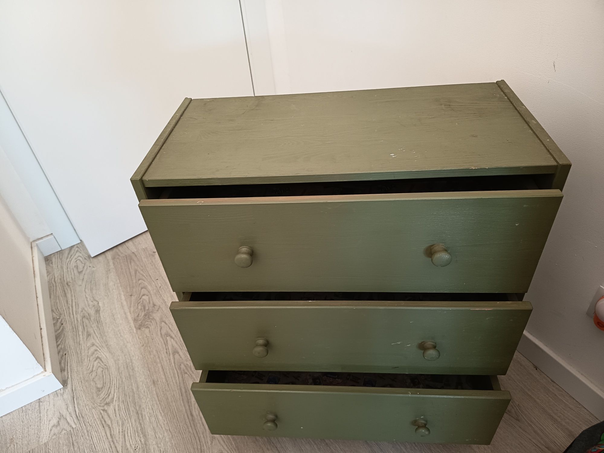 Vendo cómoda 3 gavetas