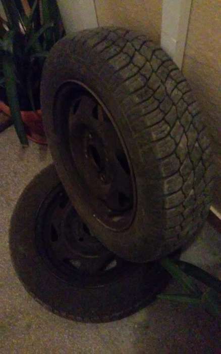 2 zimowe OPONY CONTINENTAL R13' /155/70 na felgach za 100 zł komplet.