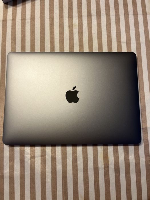 Computador Macbook Air 13 polegadas  8GB SSD 128Gb