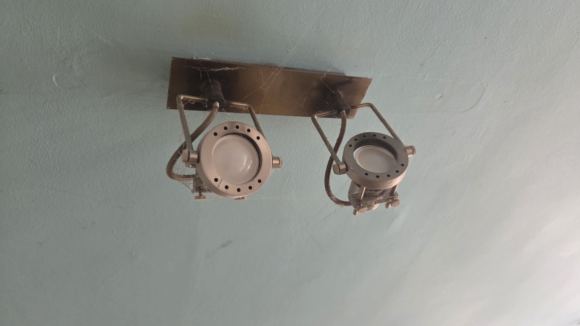 Lampy halogenty wystrój 2 po 3 po 4 światła
