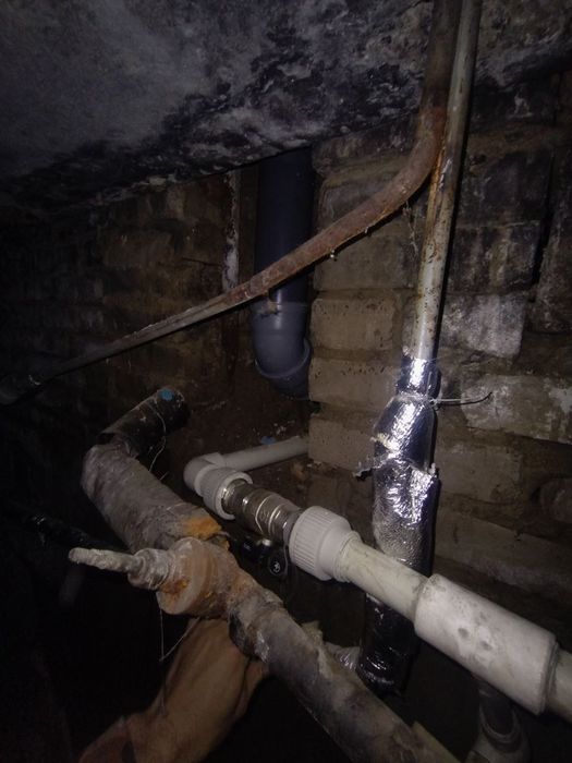 Услуги электрика ,сантехника,строительные работы всех сложностей любые