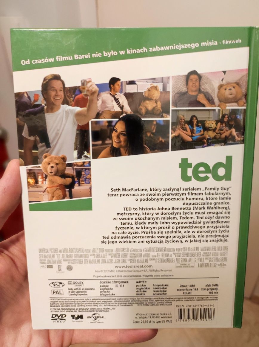 Ted. Książka oraz film DVD.