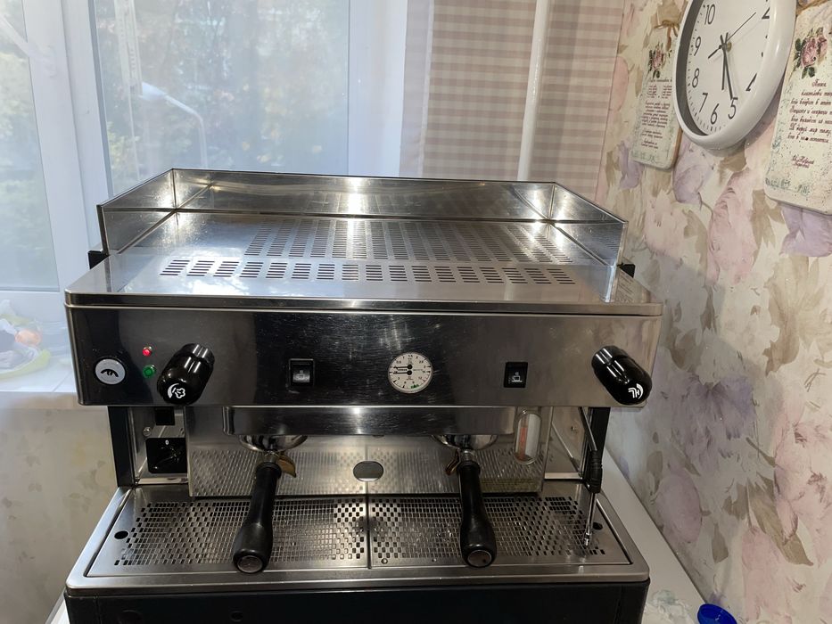 Продам кавомашину MCE Start + кавомолку у подарунок!