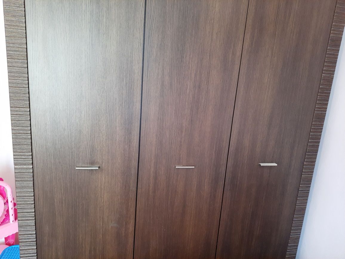 Szafa i szafka wisząca z black red white