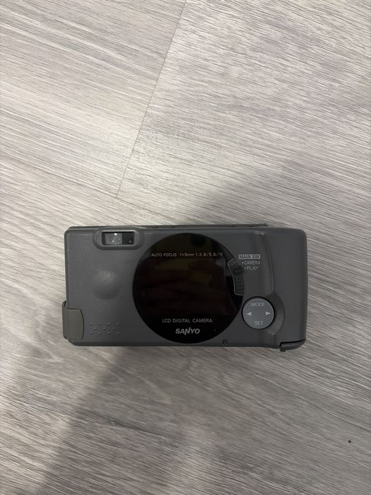 Máquina Fotográfica Sanyo VPC-G200