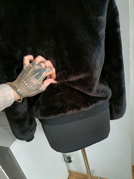 Czarne misiowe futerko krótka kurtka zimowa damska XS H&M