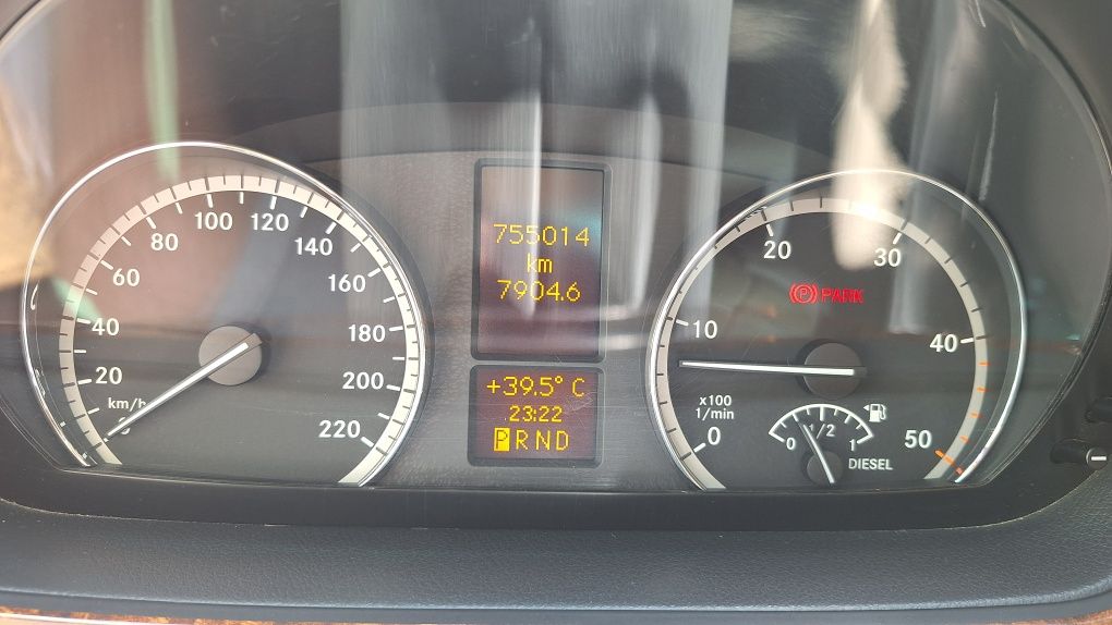 Mercedes-Benz viano v6