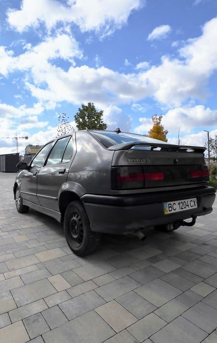 Продам Рено 19 1.8