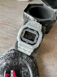 Casio G-SHOCK DW-B5600G-7ER