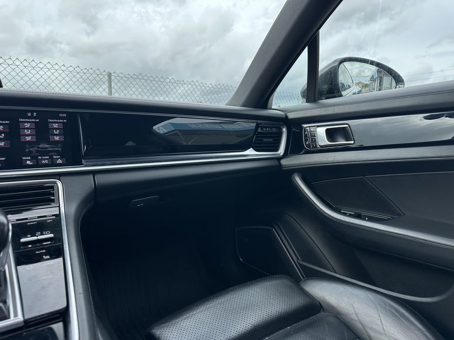 Porsche Panamera 4 Sport Turismo