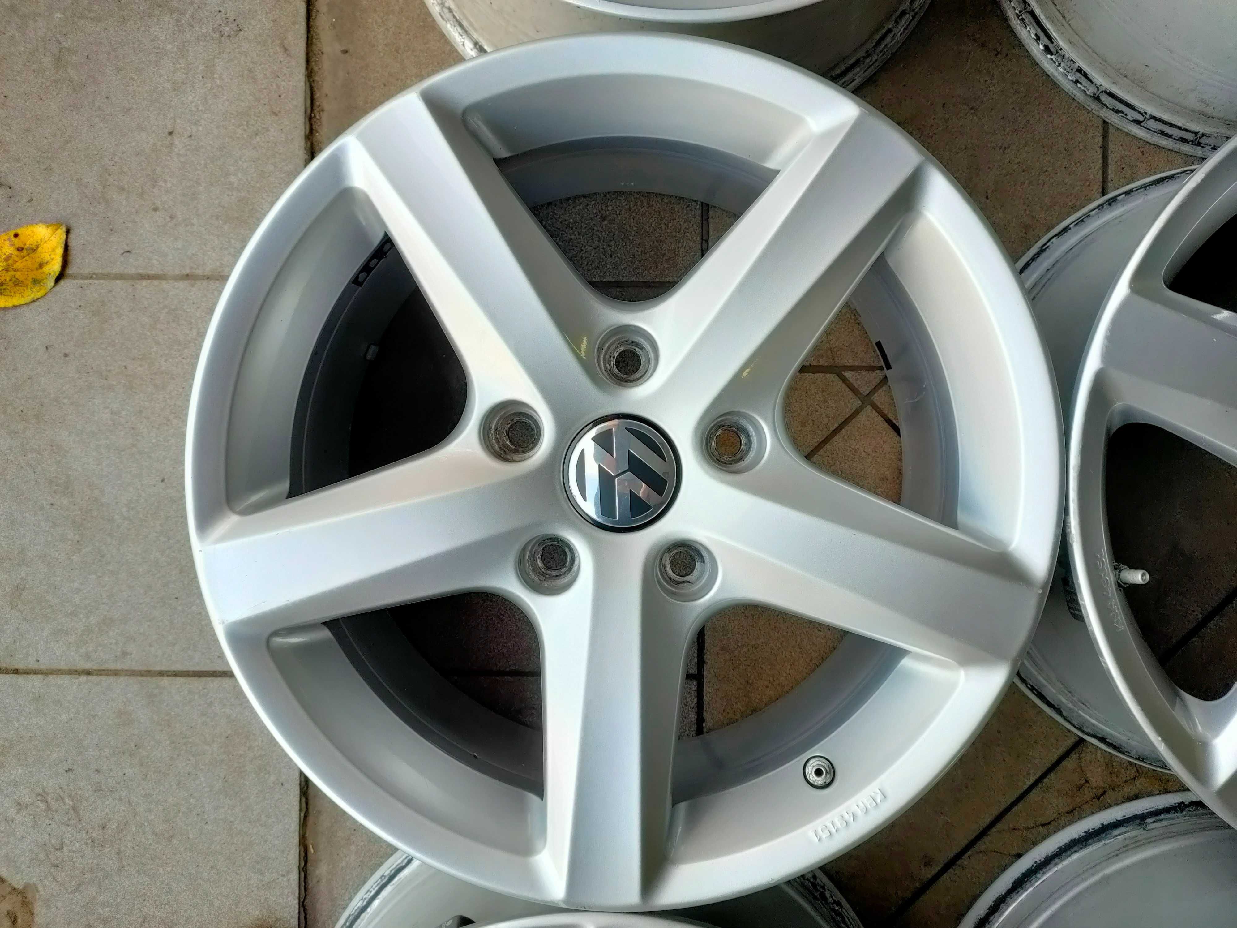 Felgi aluminiowe Volkswagen Touareg 5x130 7,5J17 ET50 fi72,5  D46