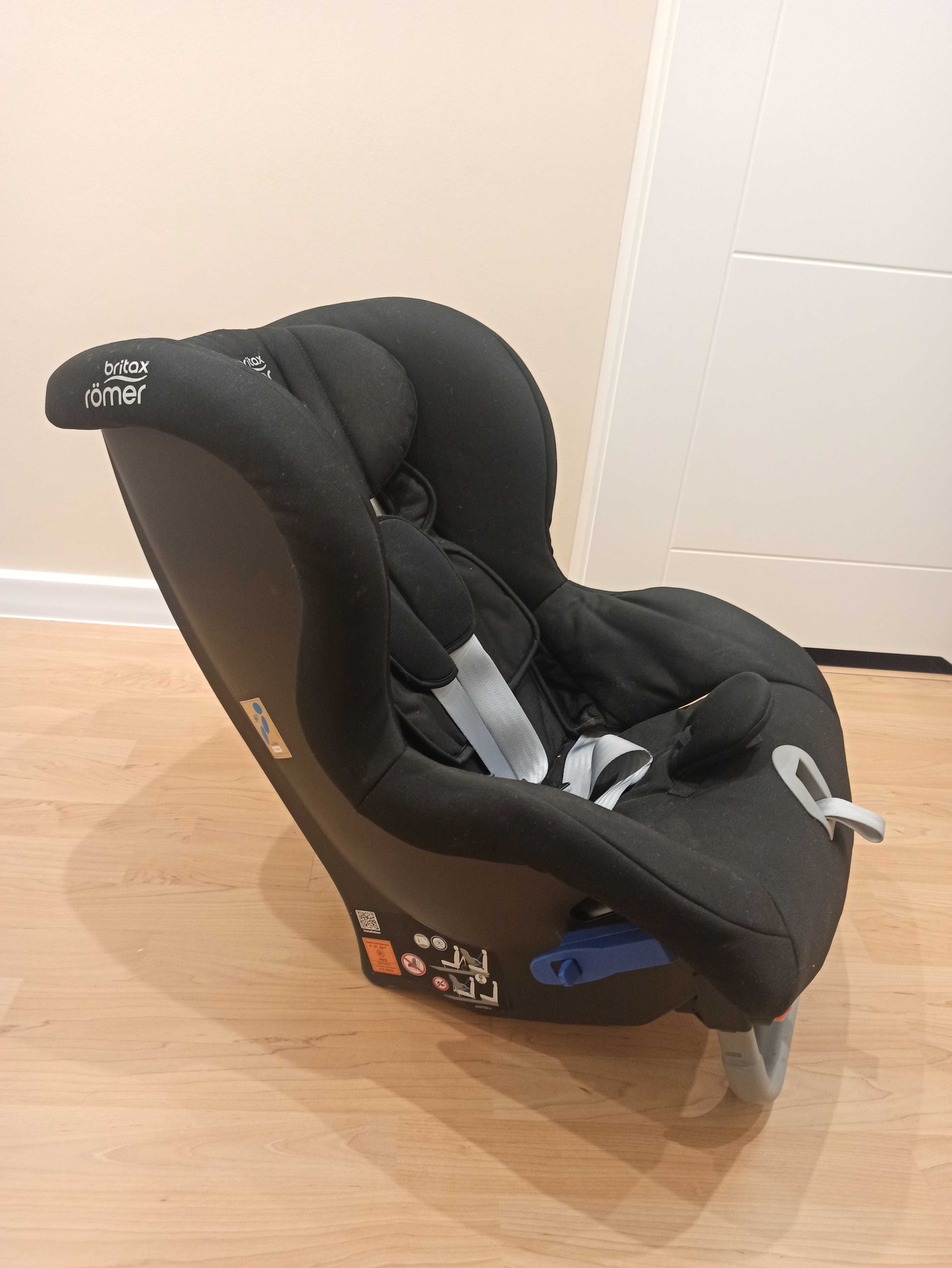 Fotelik samochodowy Britax Max Way + ochraniacz