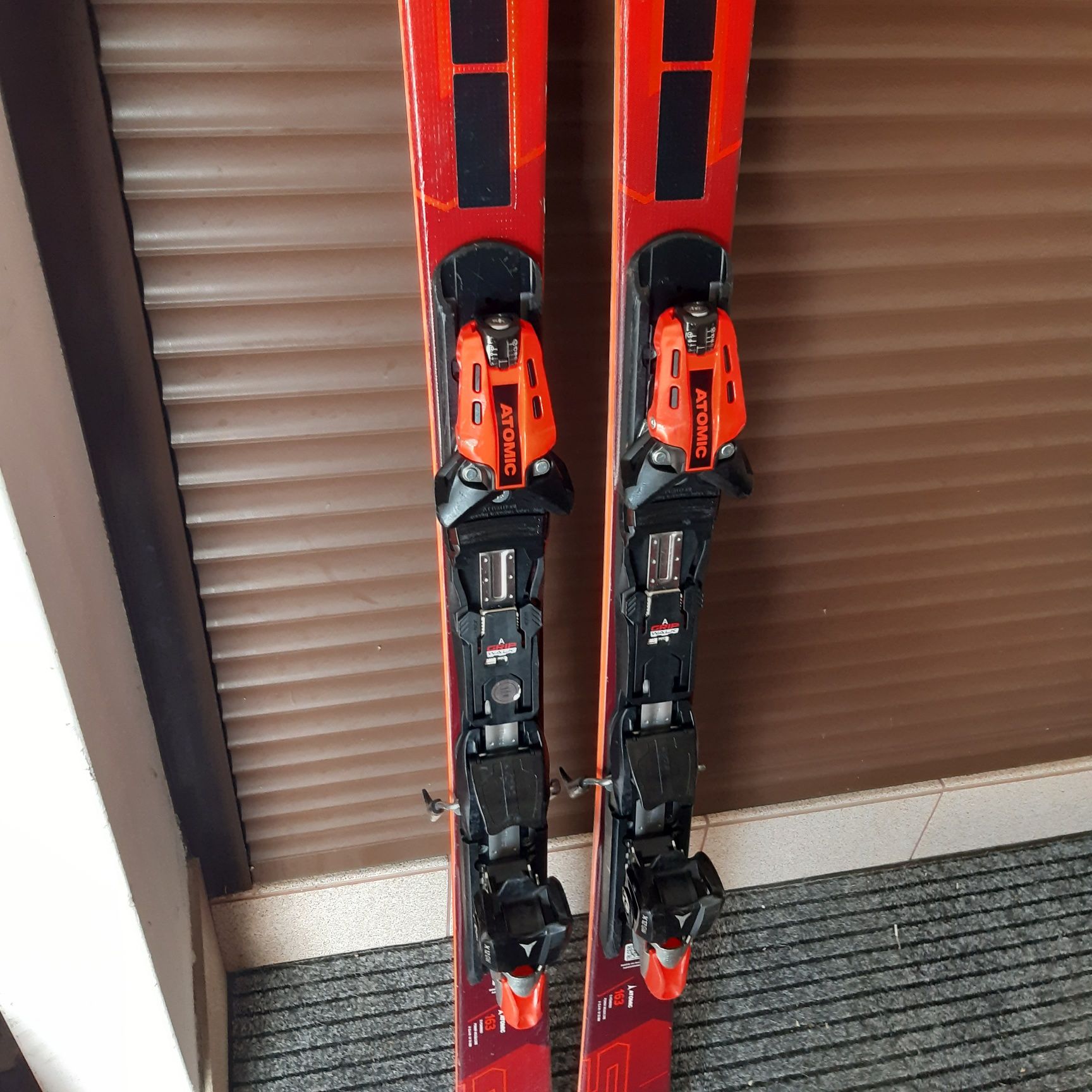 narty Atomic Redster S8 Revoshock 163cm