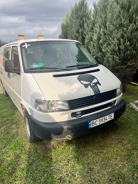 ТЕРМІНОВО Фольцваген Транспортер т4 груз-пас