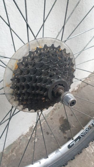 Koła koło rowerowe przód i tył 8 biegów 26"
