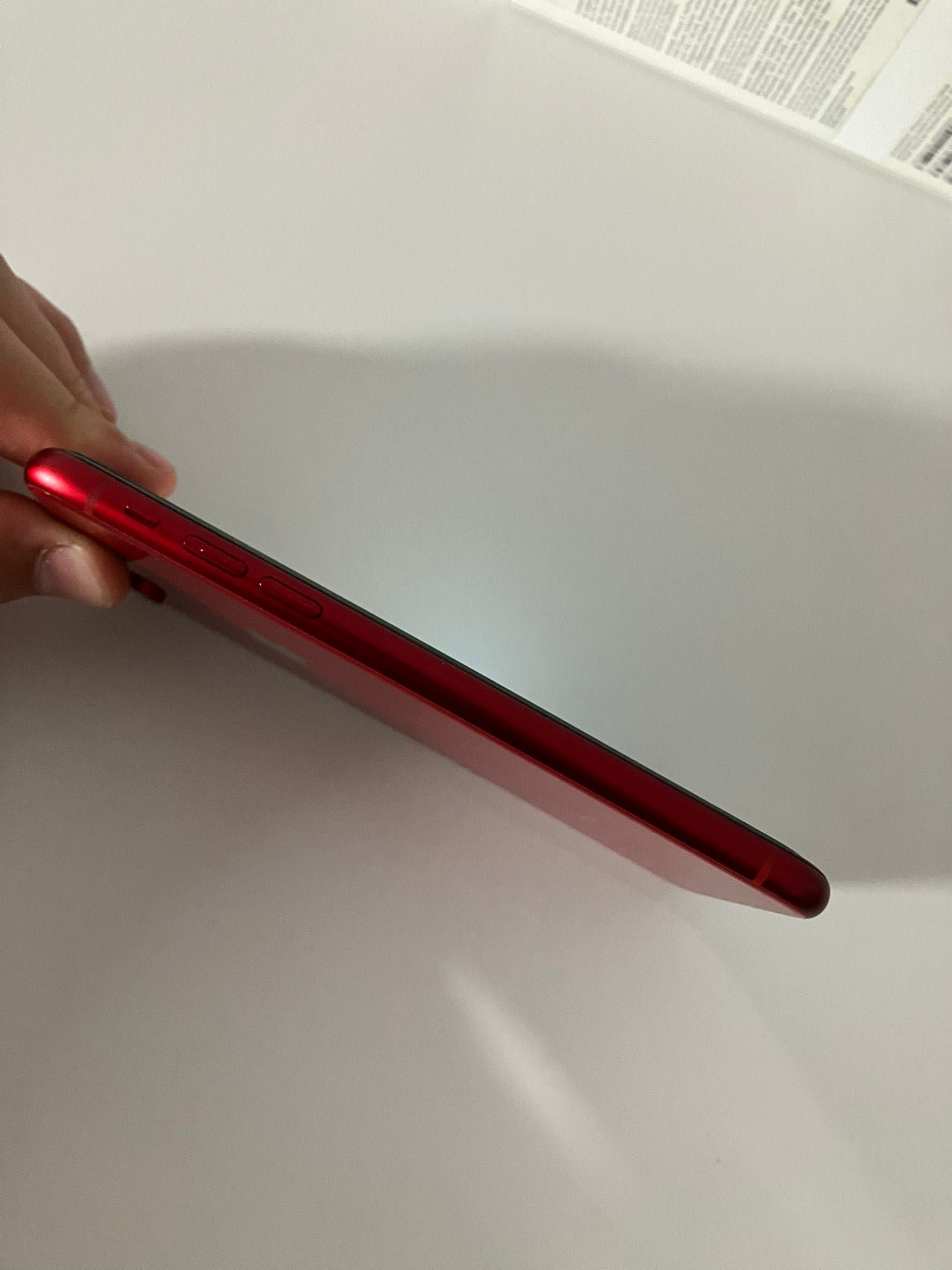 iPhone XR RED 64GB