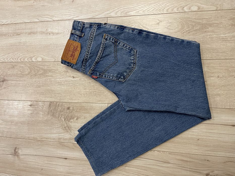 Джинси прямі Levis s-m