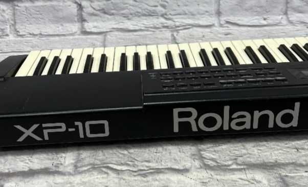 Roland XP-10 syntezator