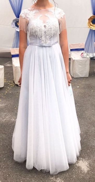 Плаття на випускний вечір