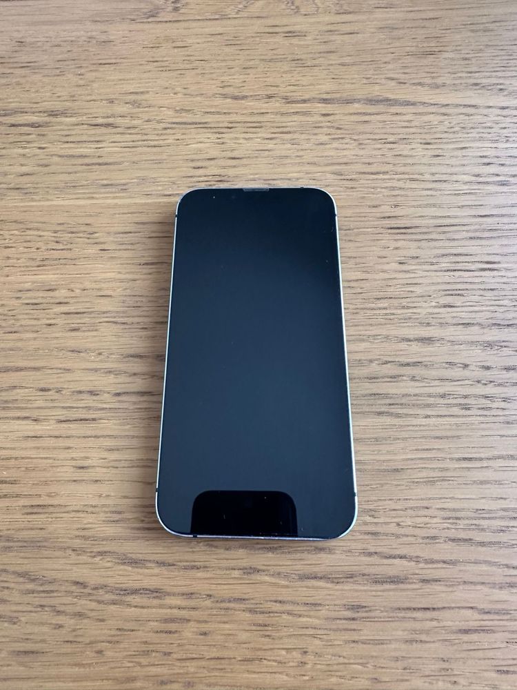 Iphone 13 midnight blue