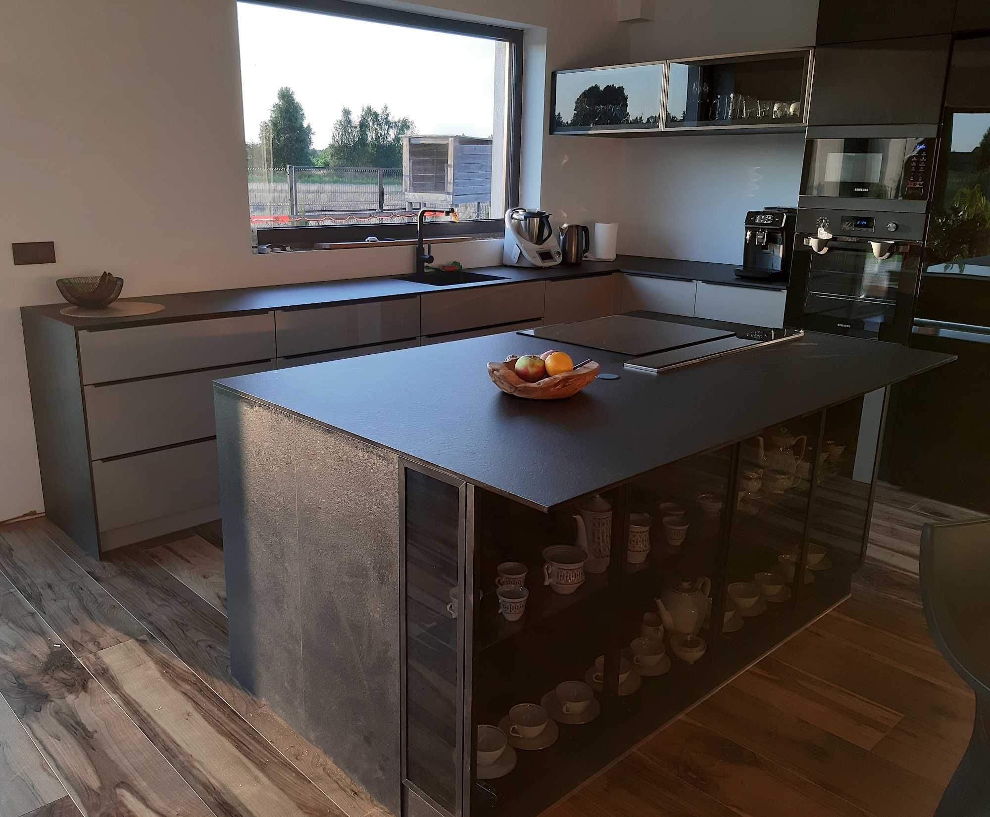 Blat kompaktowy HPL kuchenny laminat montaż obróbka na wymiar Ikea