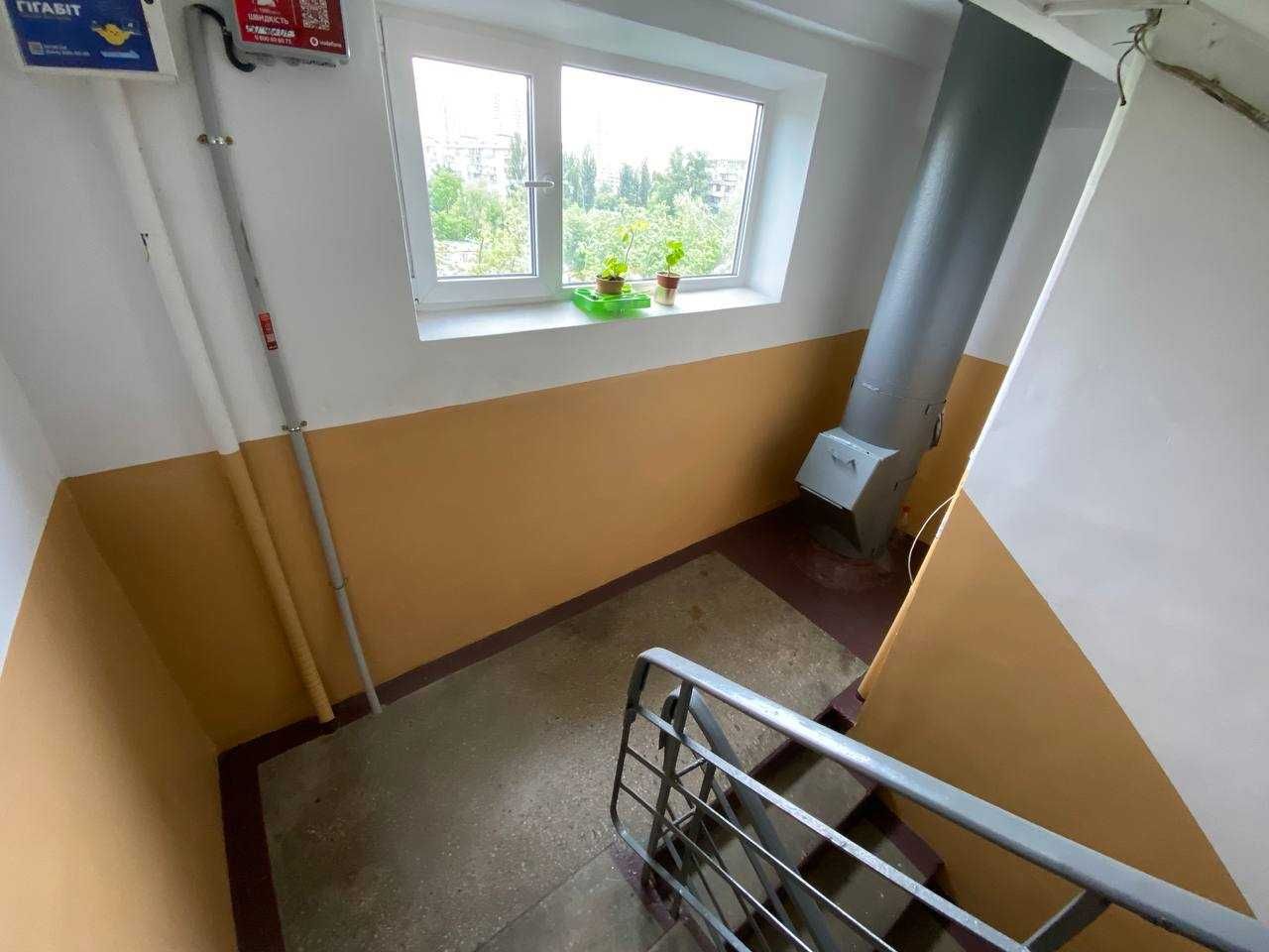 Продам 1к квартиру Полярна 5а, Мінский масив, Площа Шевченка, Оболонь.