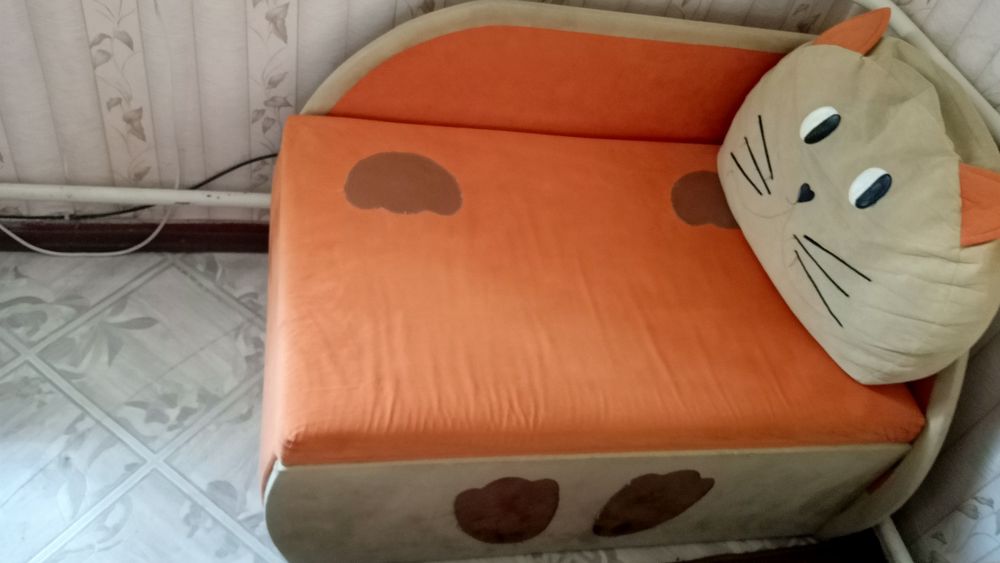 Продам дитячий  диван