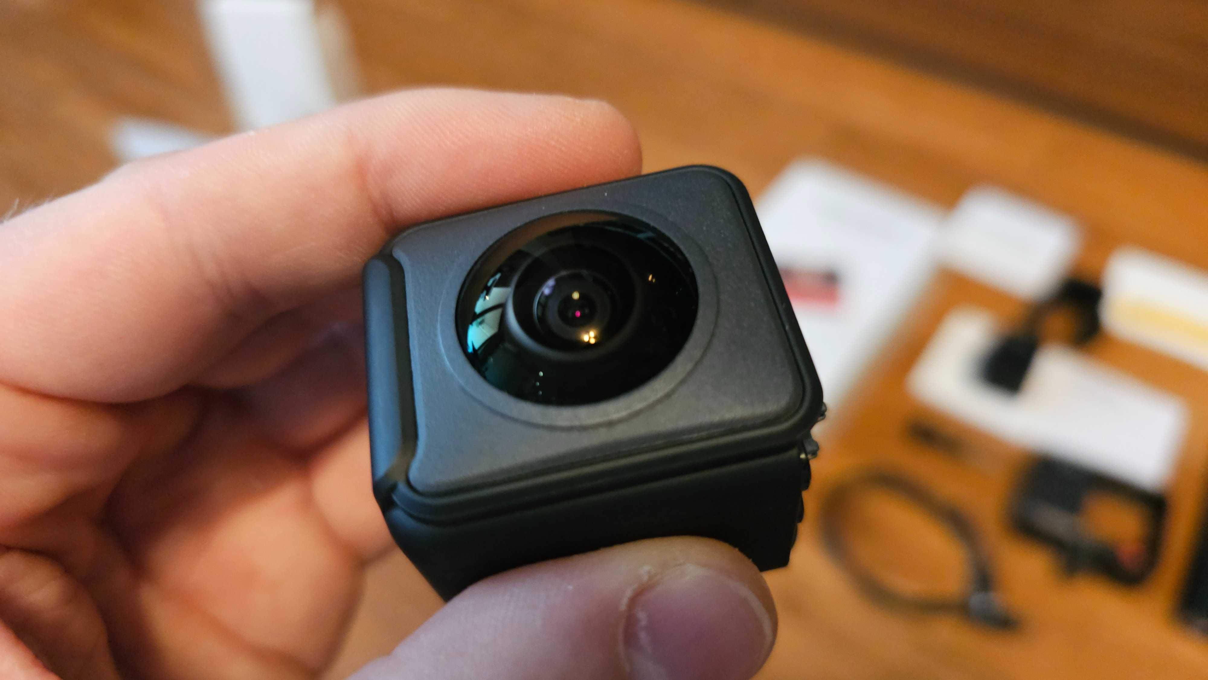 Kamera Insta360 One RS Twin Edition