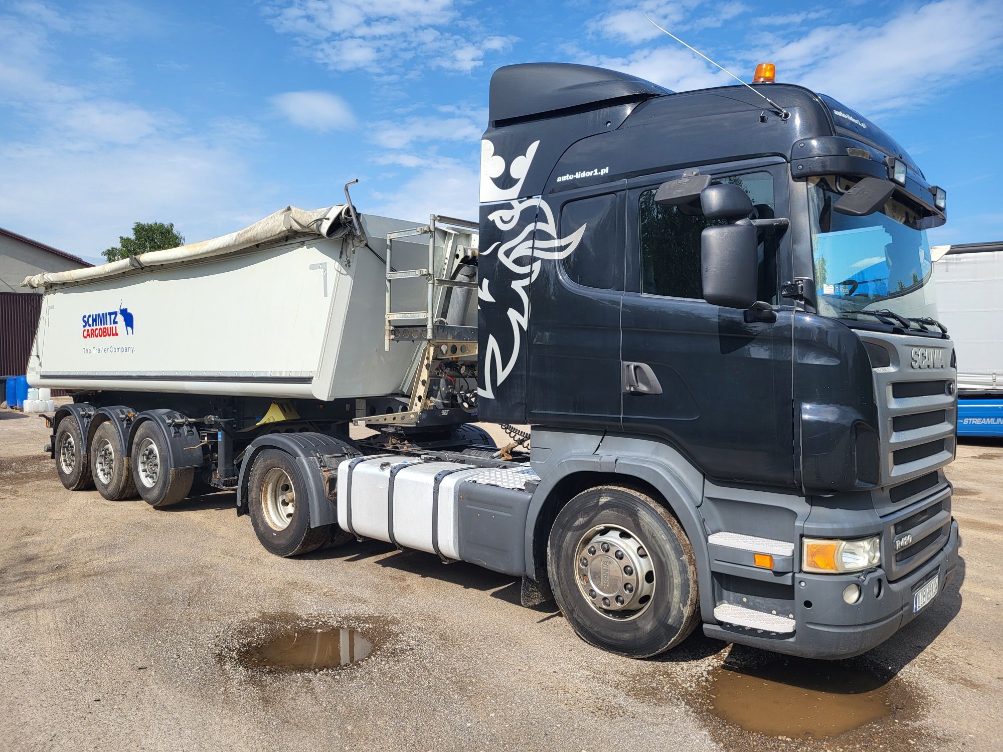 Scania R420 z naczepa Schmitz 26m3