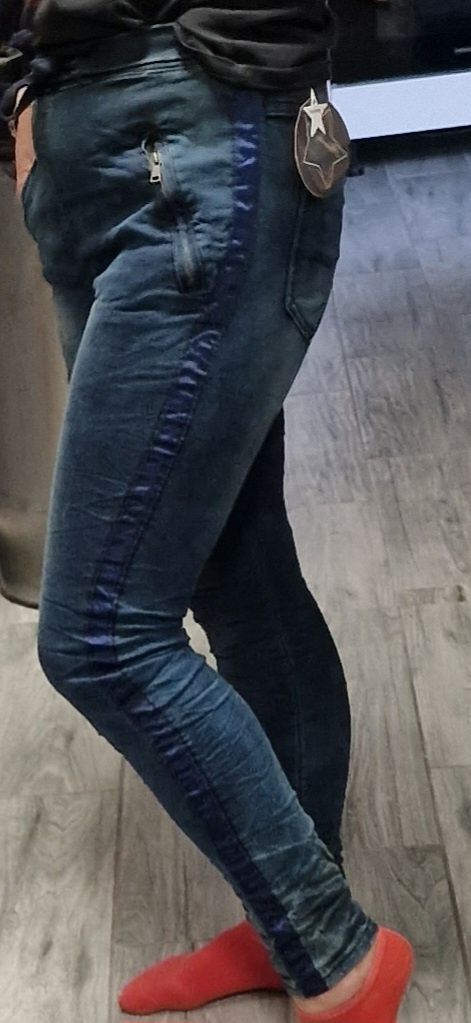 Spodnie gnieciuchy z lampasem a'la jeans 36  S