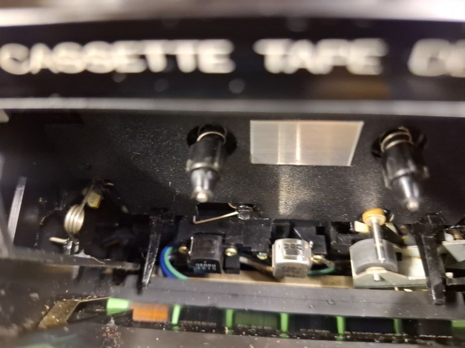 Magnetofon Hitachi D-220