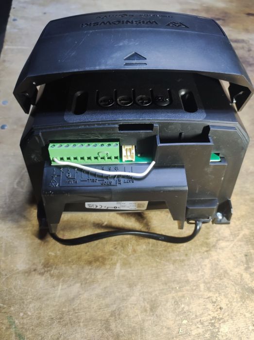 Napęd do bramy panelowej somfy wiśniowski