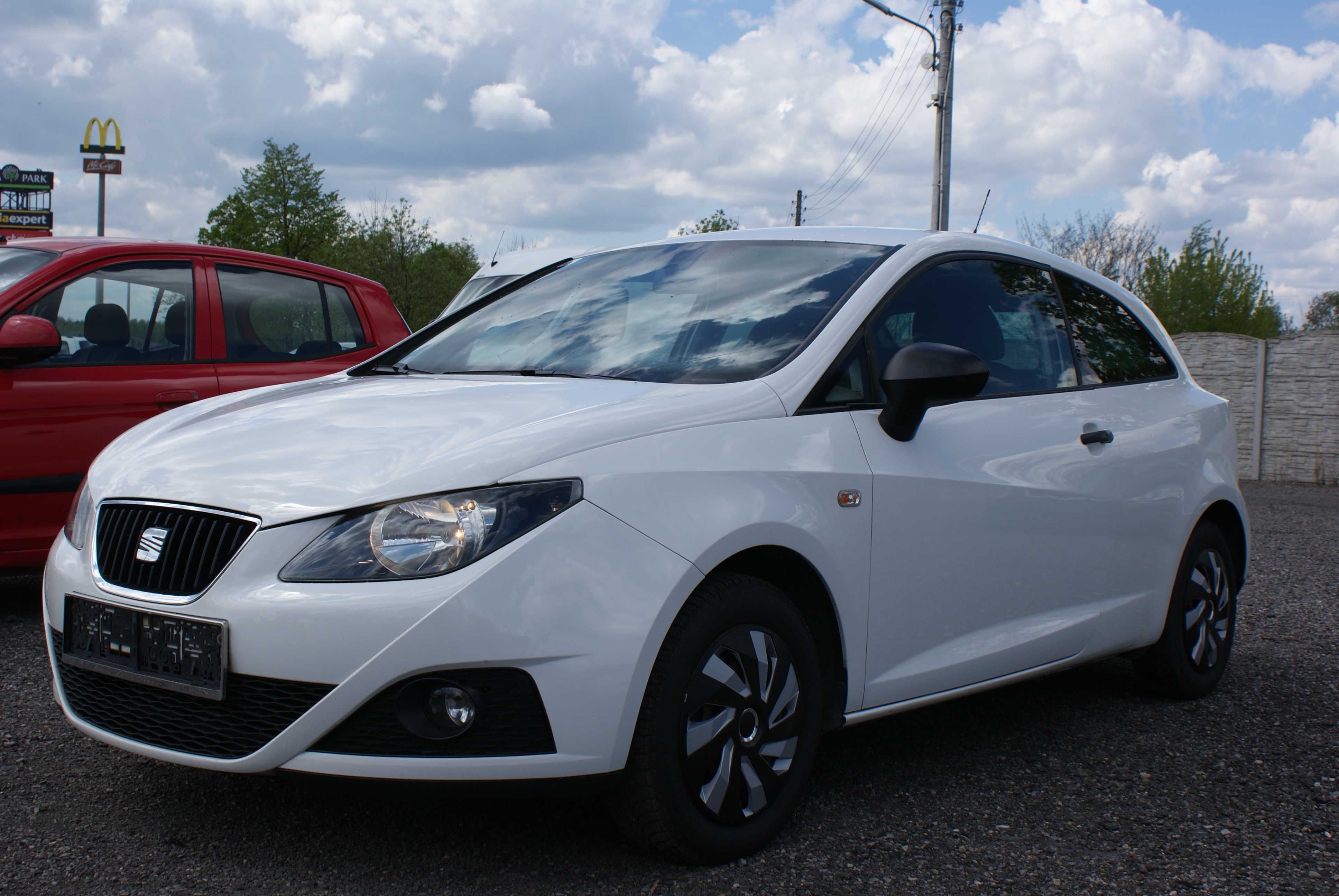 Sprzedam SEAT IBIZA 2011