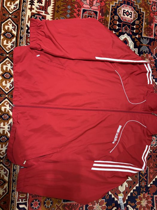 Бігова спортивна курточка Adidas