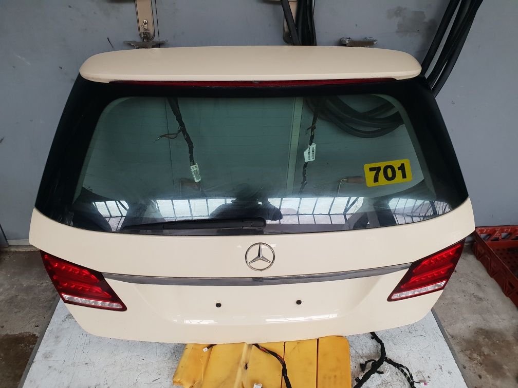 Klapa bagażnika kompletna Mercedes W212 lift